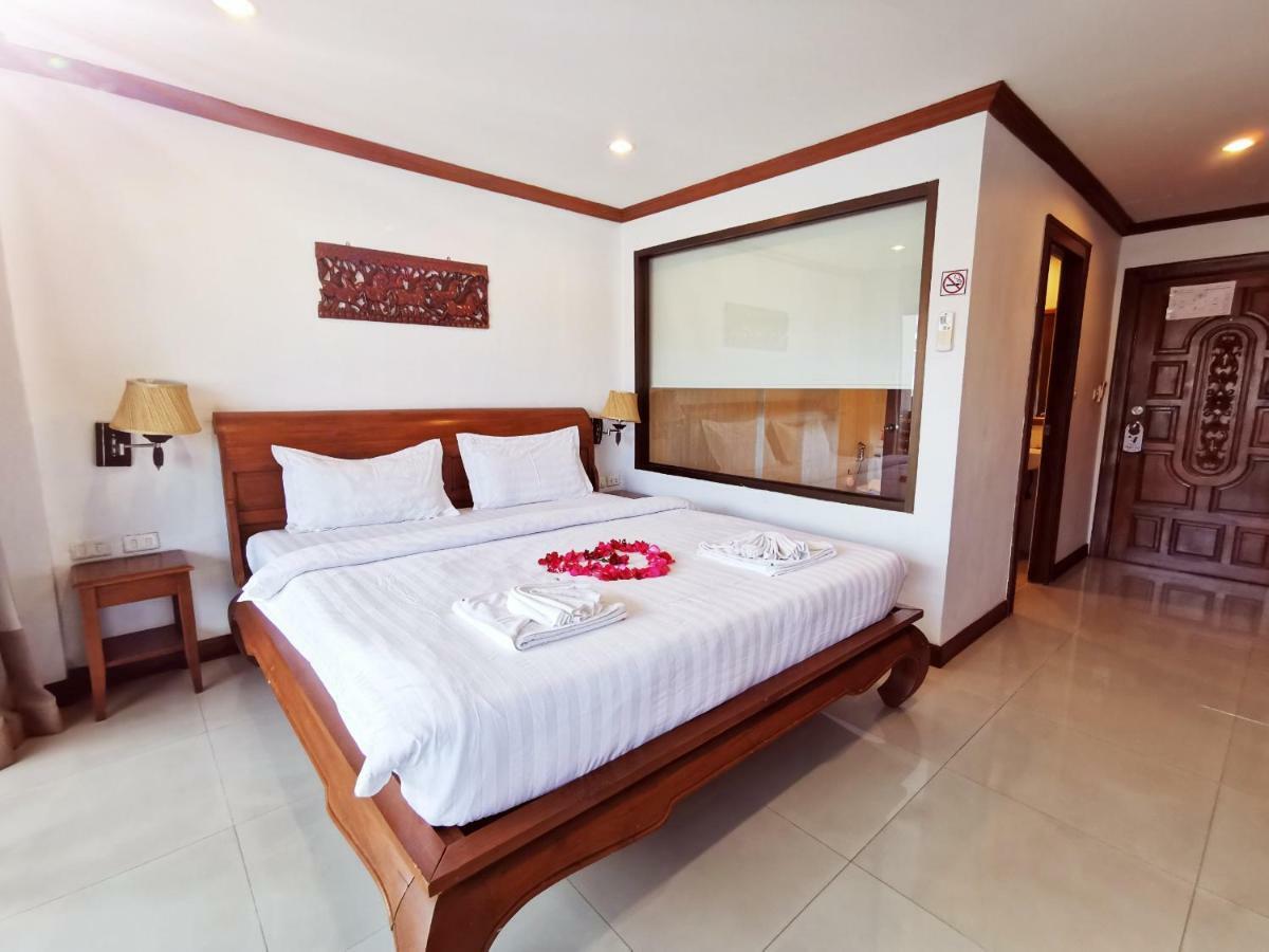 New Life Phuket Classic Patong Exterior photo